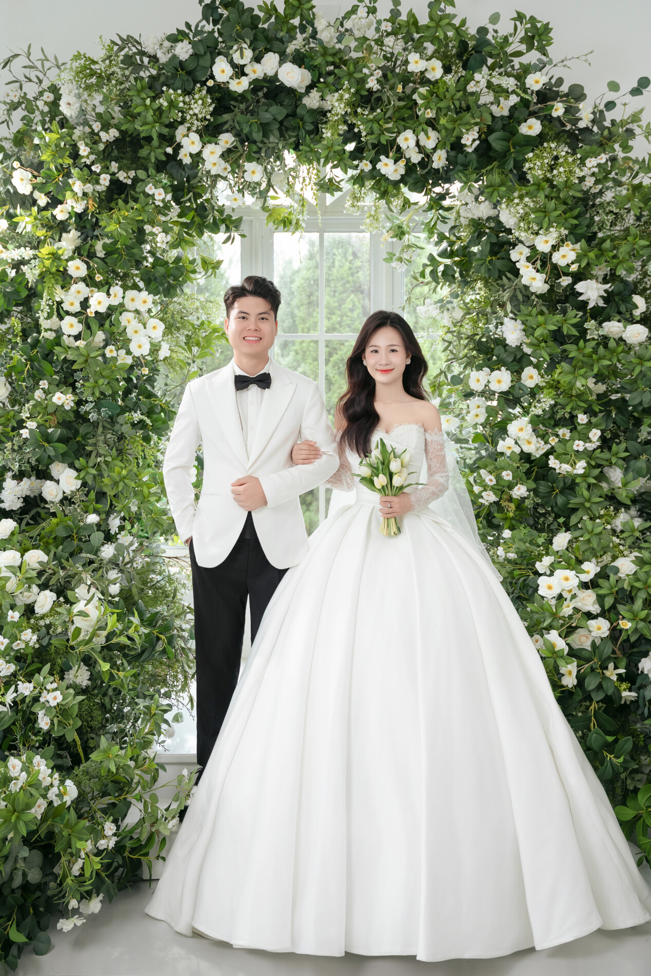 TIẾN VƯỢNG – ÁNH DƯƠNG